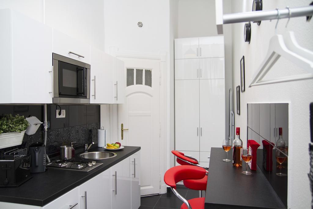 Somogyi Apartman Boedapest Buitenkant foto