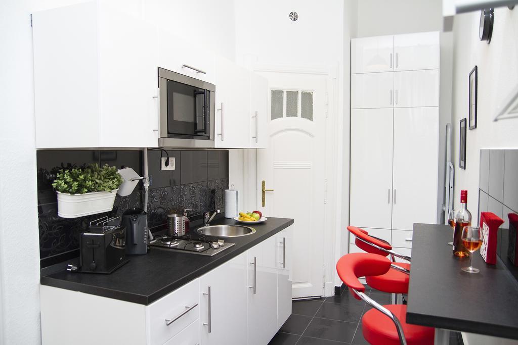 Somogyi Apartman Boedapest Buitenkant foto